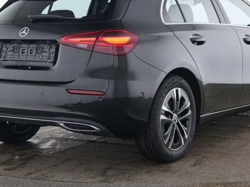 Mercedes-Benz Classe A Sedan usata a Milano (10)