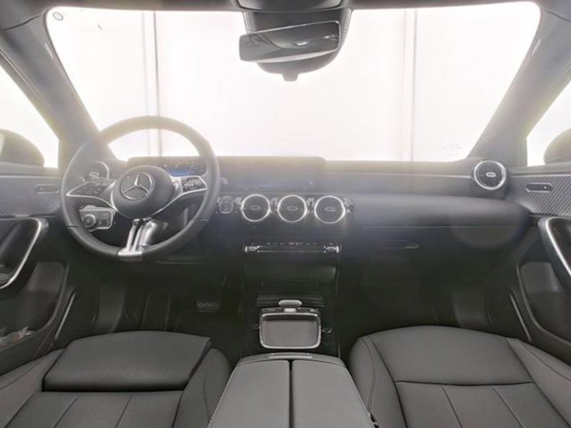 Mercedes-Benz Classe A Sedan usata a Milano (4)