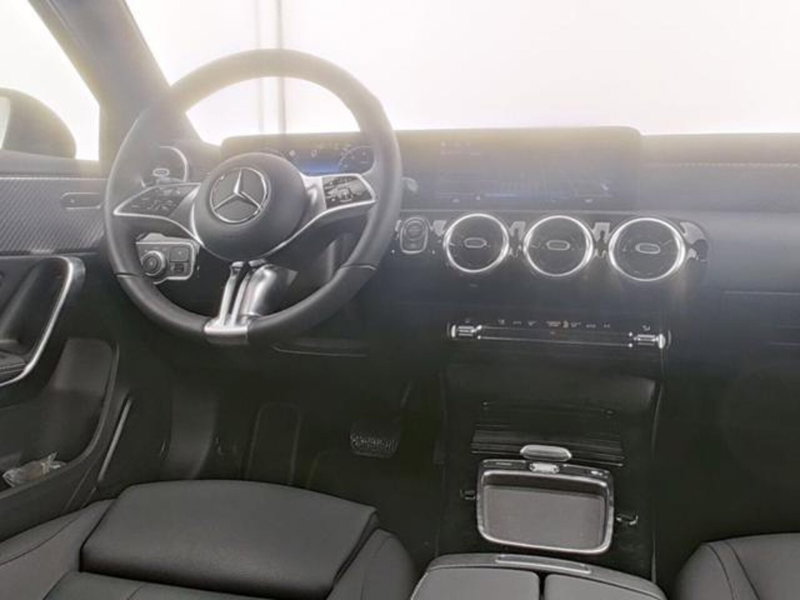 Mercedes-Benz Classe A Sedan usata a Milano (5)