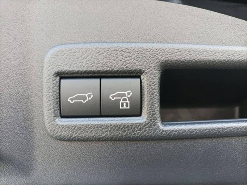 Subaru Solterra nuova a Milano (20)