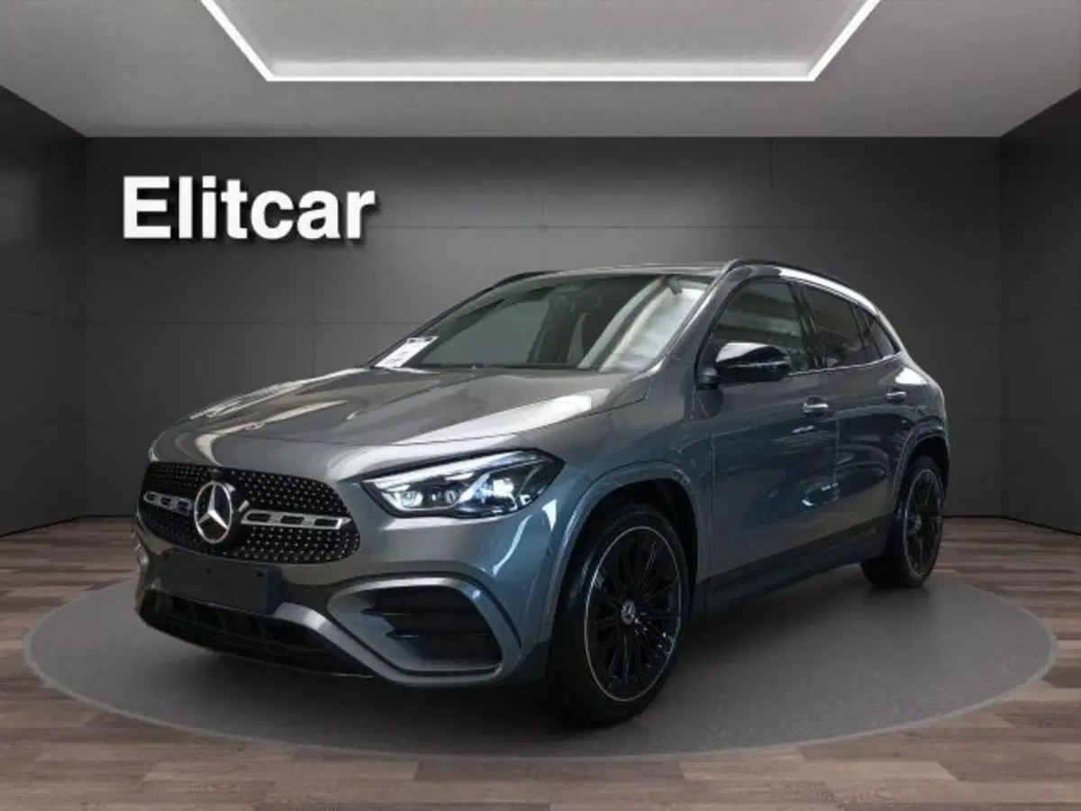Mercedes-Benz GLA SUV usata a Novara