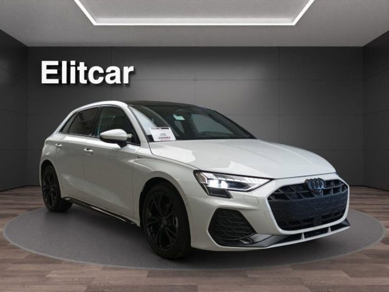 Audi A3 Sportback nuova a Novara (4)