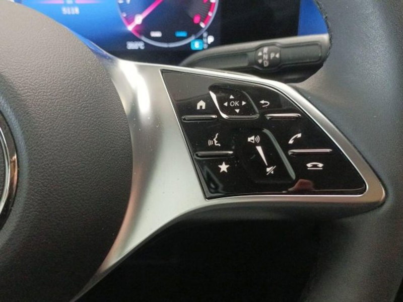 Mercedes-Benz GLA SUV usata a Novara (10)