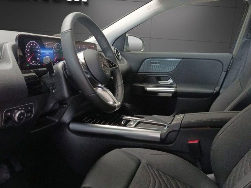 Mercedes-Benz GLA SUV usata a Novara (17)