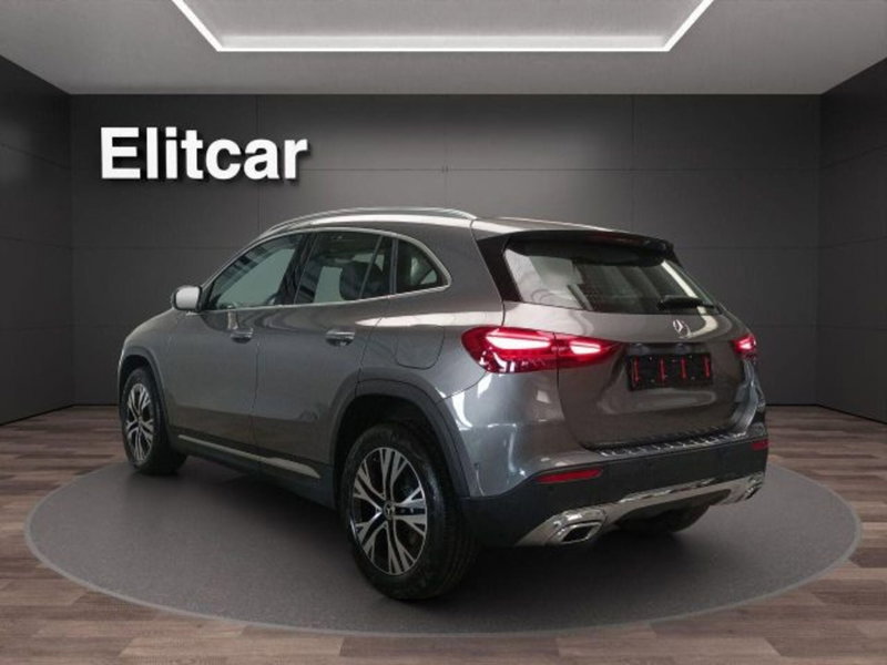 Mercedes-Benz GLA SUV usata a Novara (5)