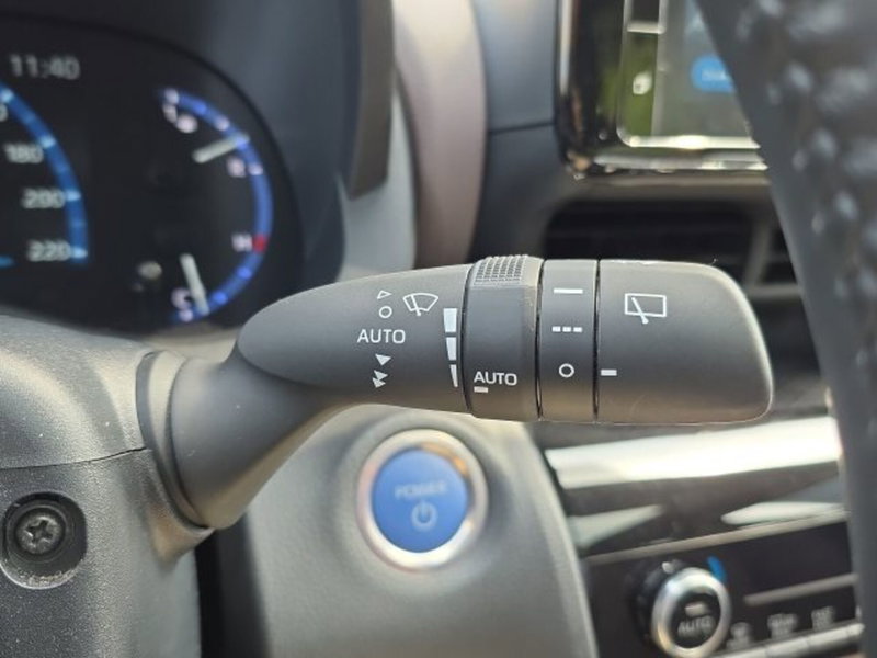 Toyota Yaris Cross usata a Monza e Brianza (17)