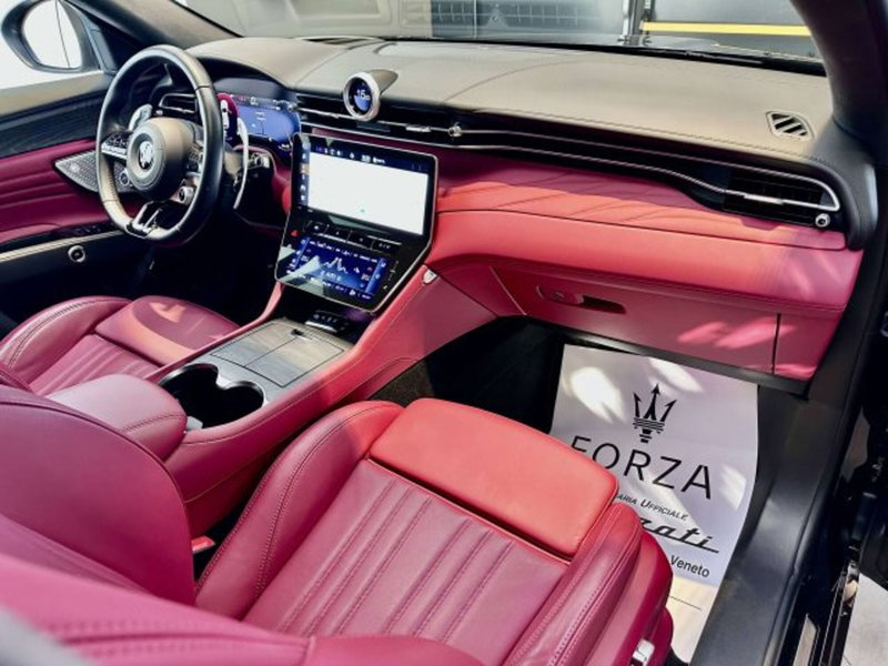 Maserati Grecale usata a Torino (12)