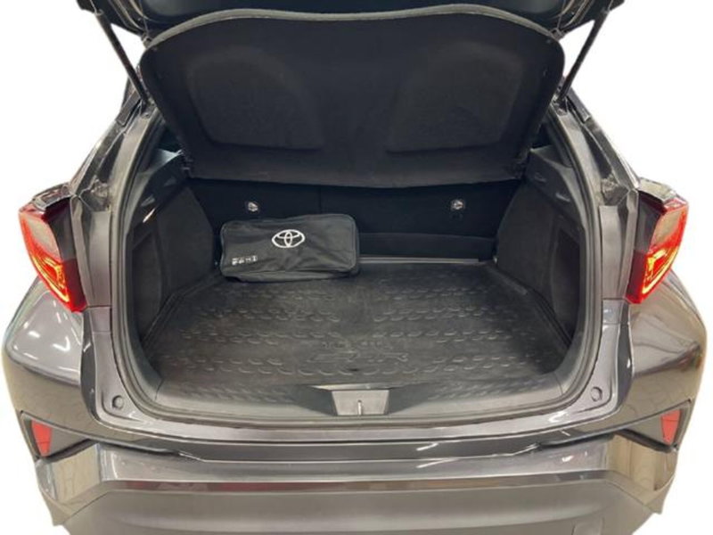 Toyota Toyota C-HR usata a Vercelli (11)