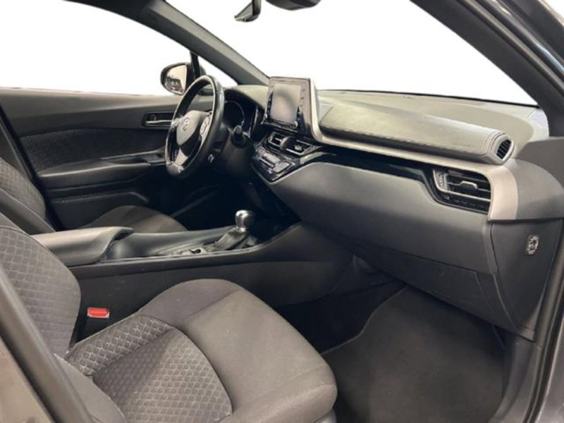 Toyota Toyota C-HR usata a Vercelli (6)