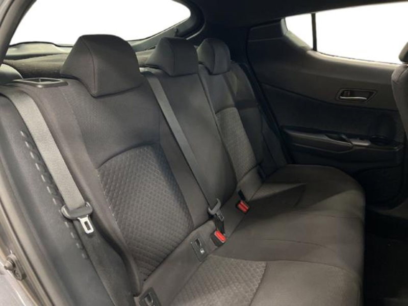 Toyota Toyota C-HR usata a Vercelli (8)