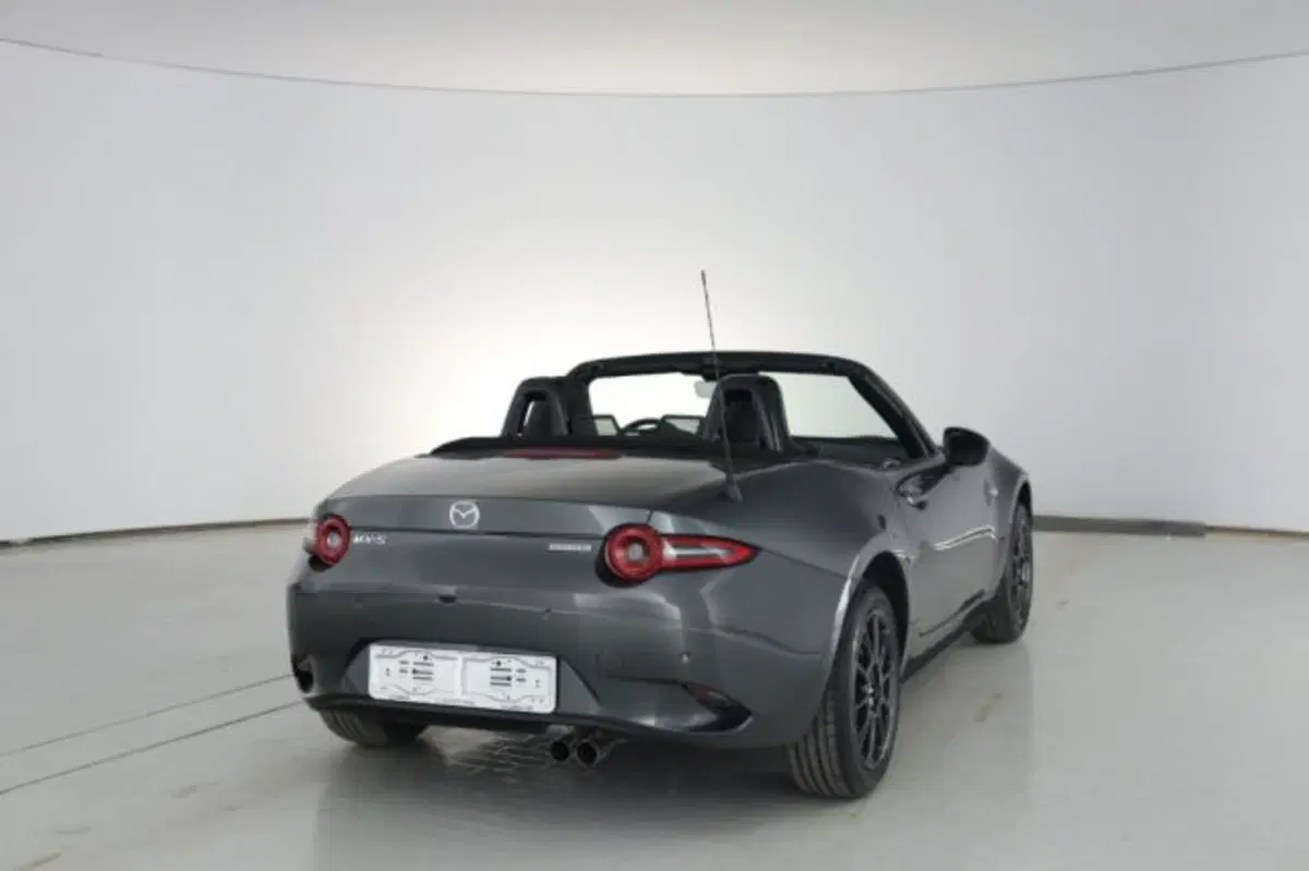 Mazda MX-5 nuova a Bologna (12)