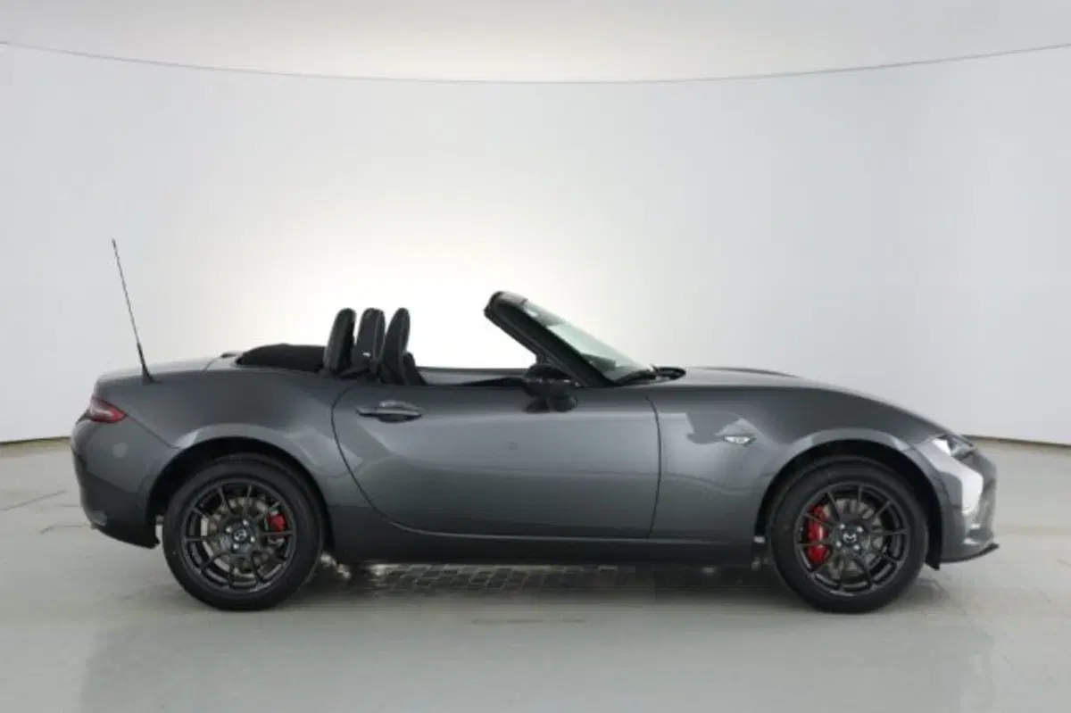 Mazda MX-5 nuova a Bologna (8)