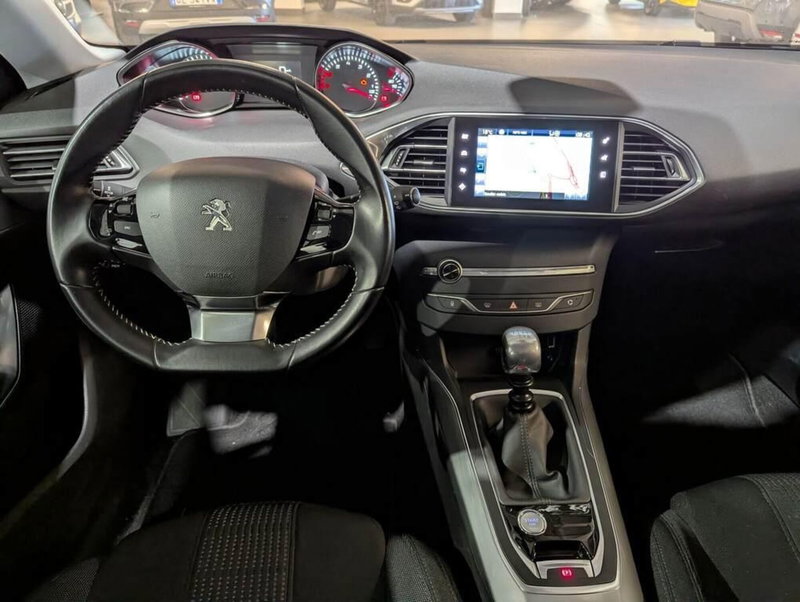 Peugeot 308 usata a Bolzano (11)