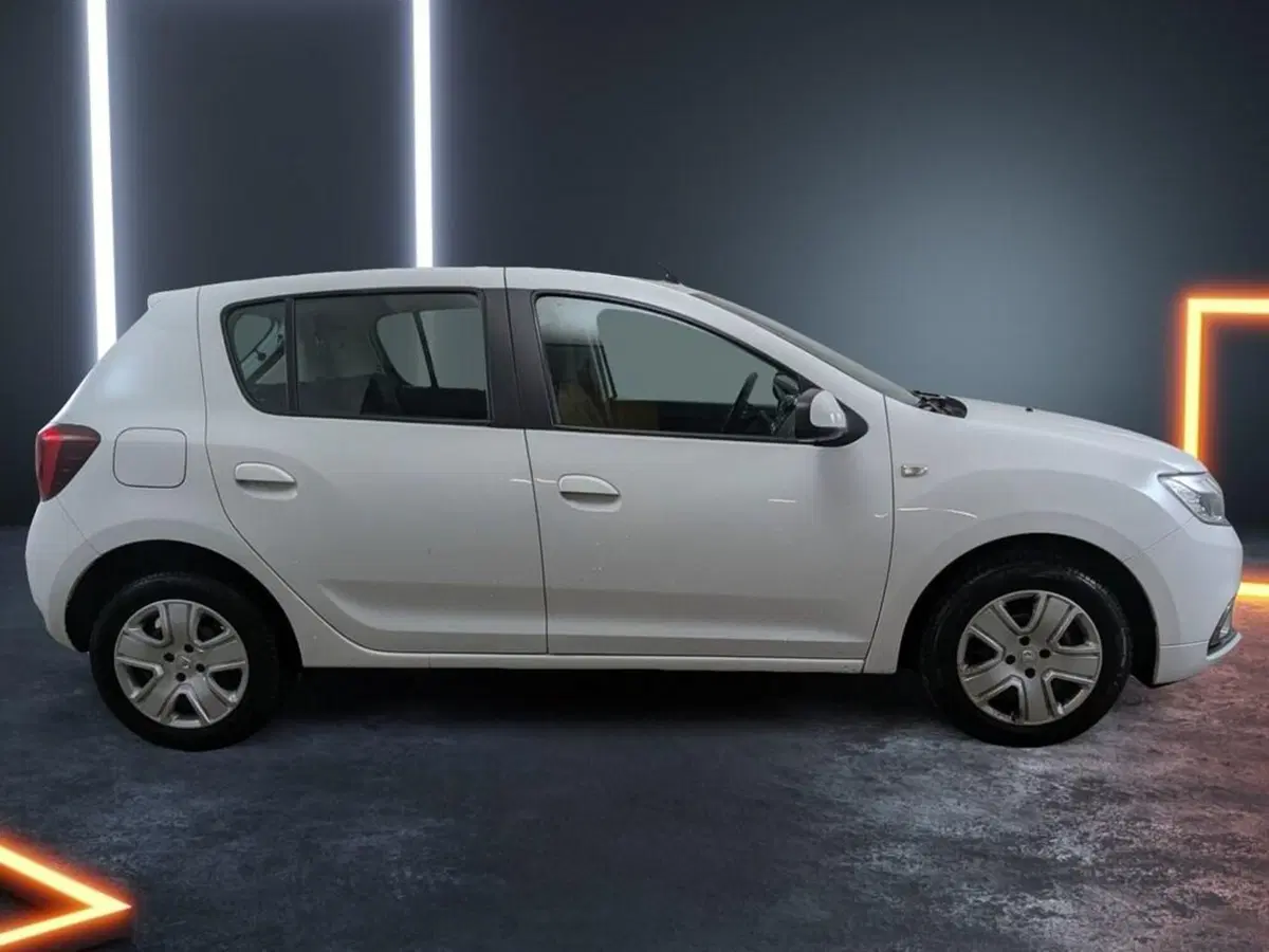 Dacia Sandero usata a Bolzano (5)