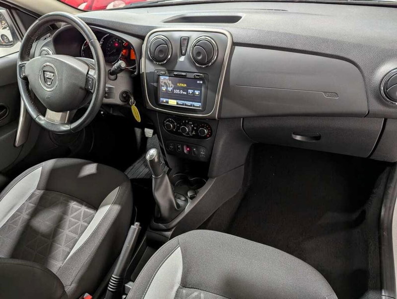 Dacia Sandero usata a Bolzano (6)