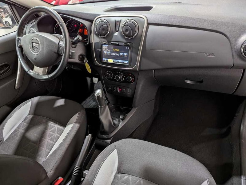 Dacia Sandero usata a Bolzano (7)
