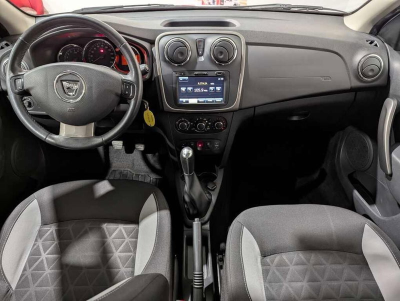 Dacia Sandero usata a Bolzano (8)