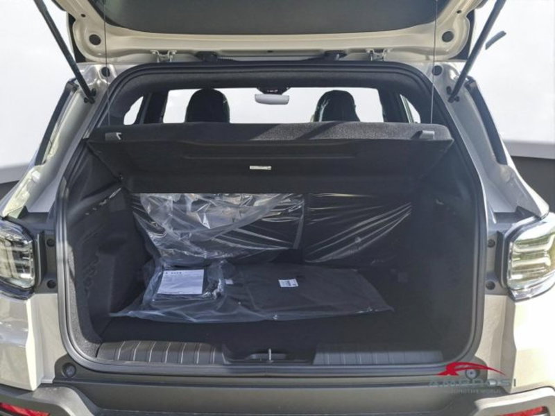 Jeep Avenger nuova a Perugia (9)