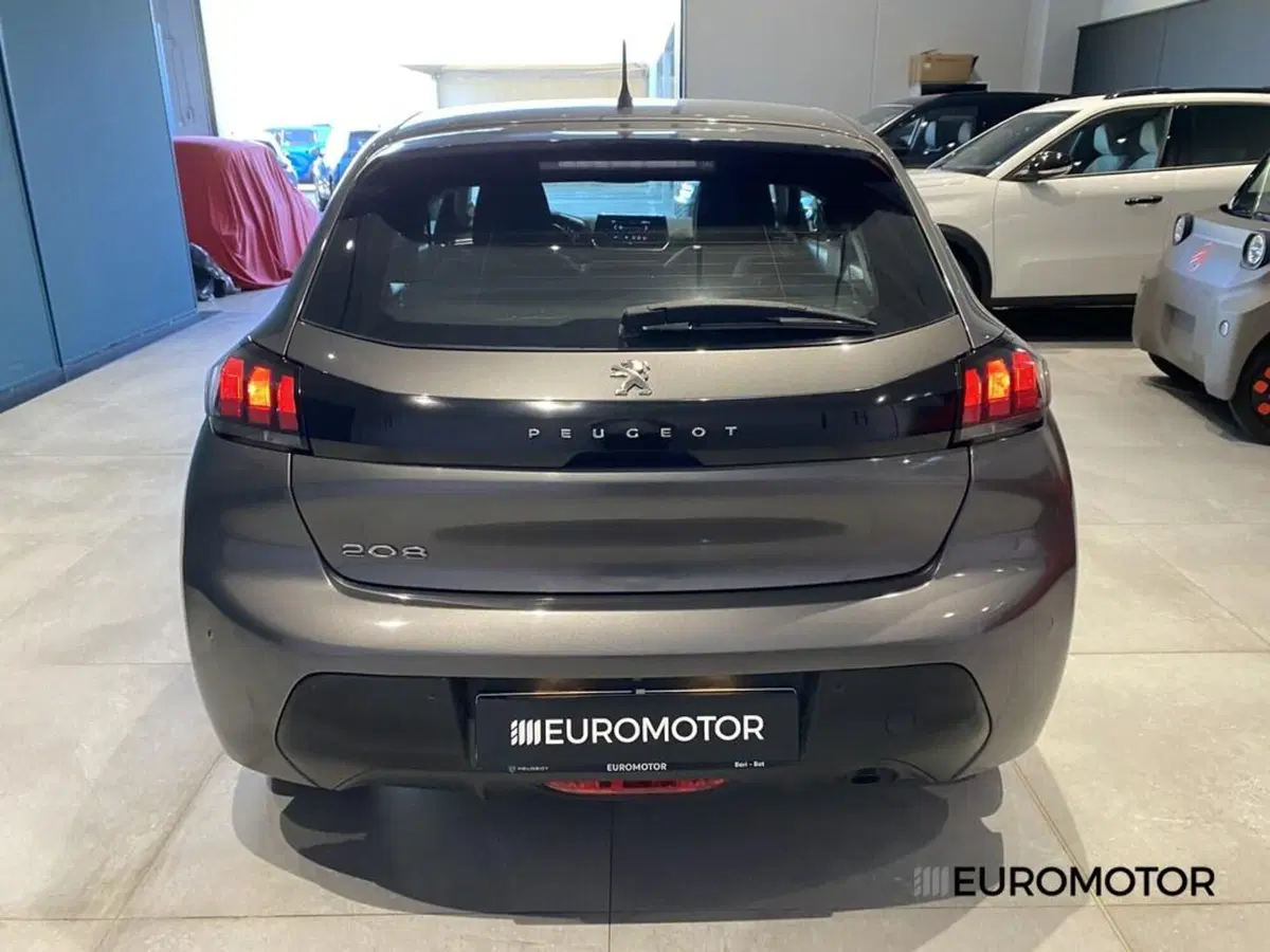 Peugeot 208 usata a Bari (8)