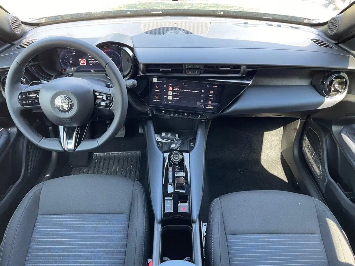 Alfa Romeo Junior nuova a Sondrio (10)
