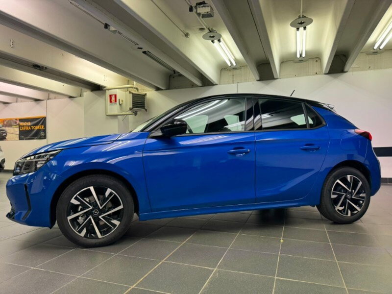 Opel Corsa nuova a Lecco (4)