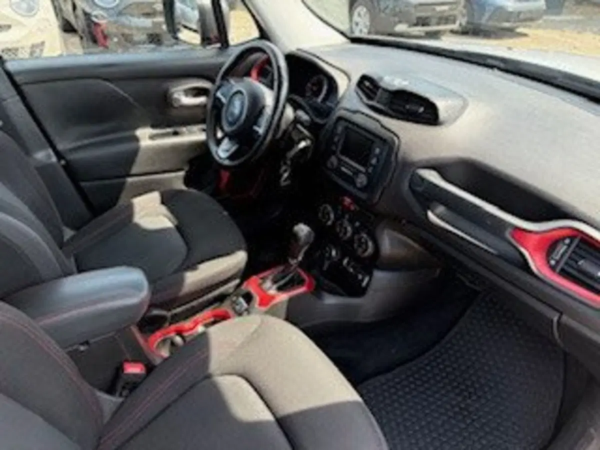 Jeep Renegade usata a Macerata (11)
