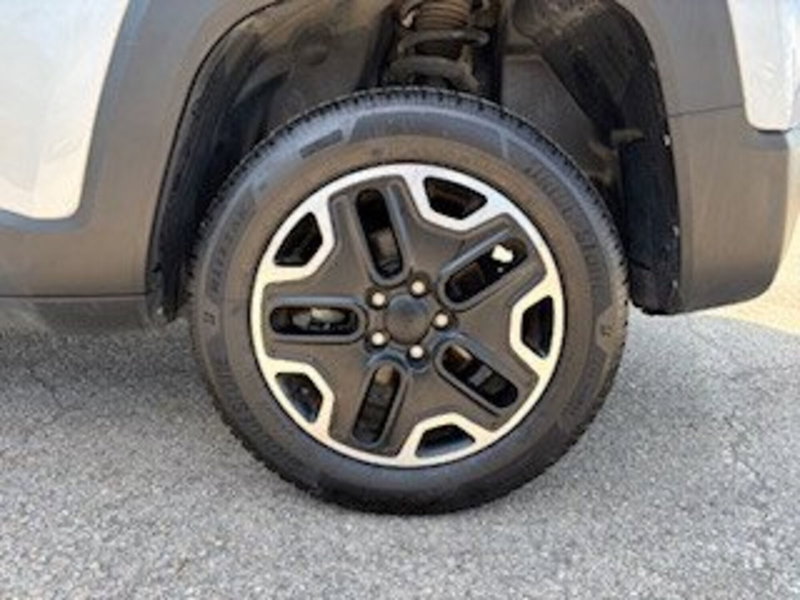 Jeep Renegade usata a Macerata (9)