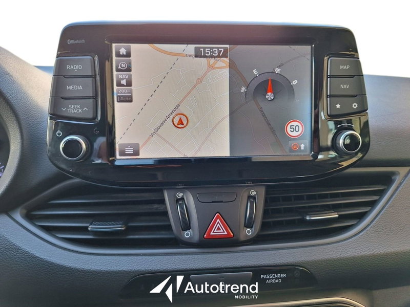 Hyundai i30 Station Wagon usata a Bari (11)