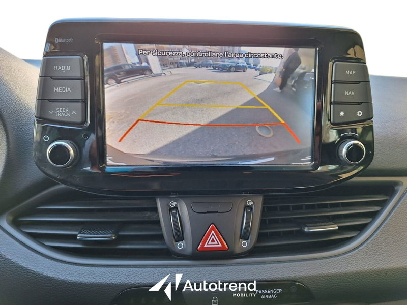 Hyundai i30 Station Wagon usata a Bari (12)