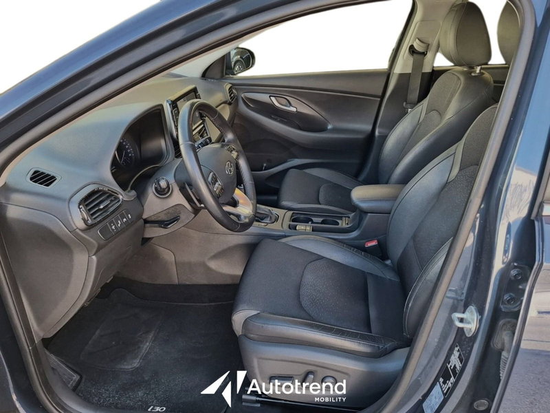 Hyundai i30 Station Wagon usata a Bari (5)