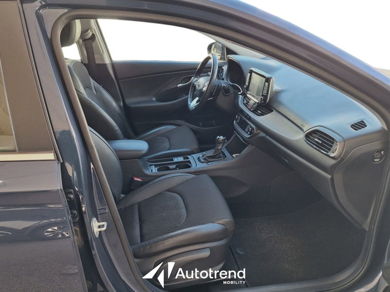 Hyundai i30 Station Wagon usata a Bari (6)