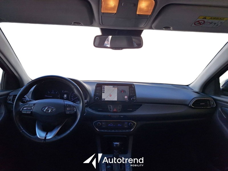 Hyundai i30 Station Wagon usata a Bari (7)