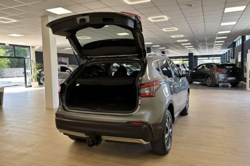 Nissan Qashqai usata a Latina (7)