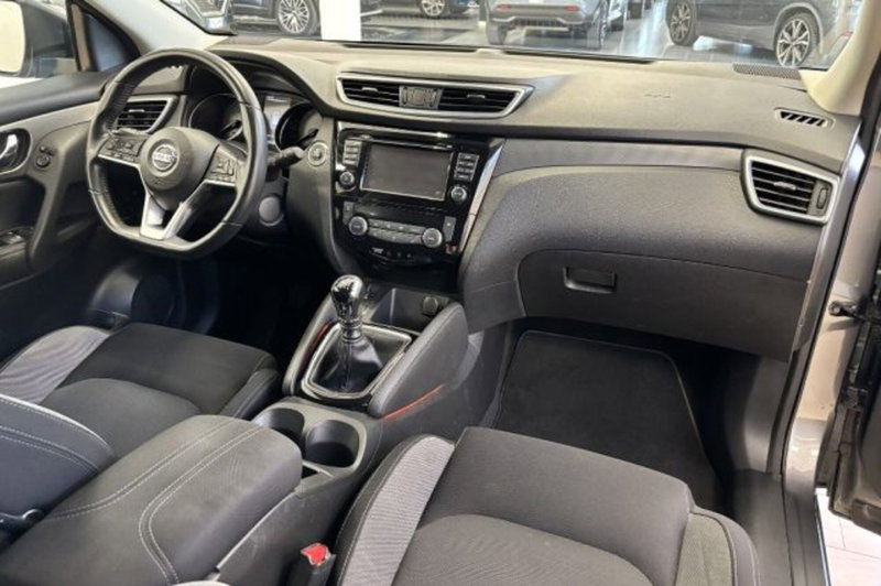 Nissan Qashqai usata a Latina (9)