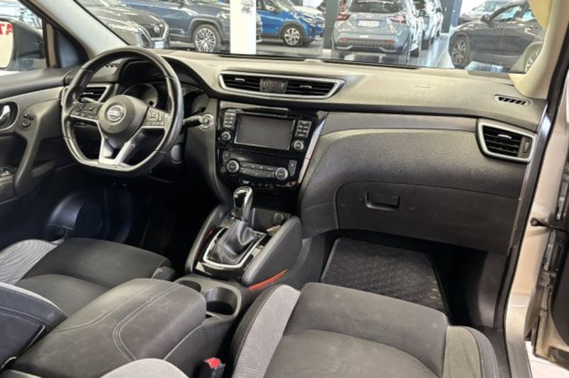 Nissan Qashqai usata a Latina (9)