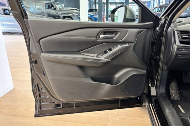 Nissan Qashqai usata a Latina (11)