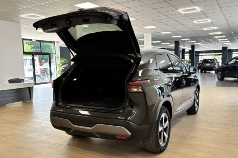 Nissan Qashqai usata a Latina (6)