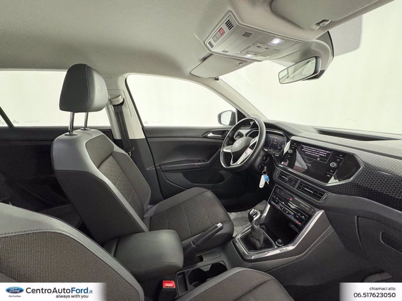 Volkswagen T-Cross usata a Roma (6)