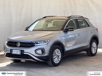 Volkswagen T-Roc 1.0 TSI Life del 2023 usata a Albano Laziale