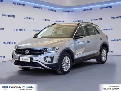 Volkswagen T-Roc 1.0 TSI Life del 2023 usata a Albano Laziale