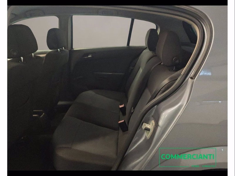 Opel Astra usata a Catania (11)