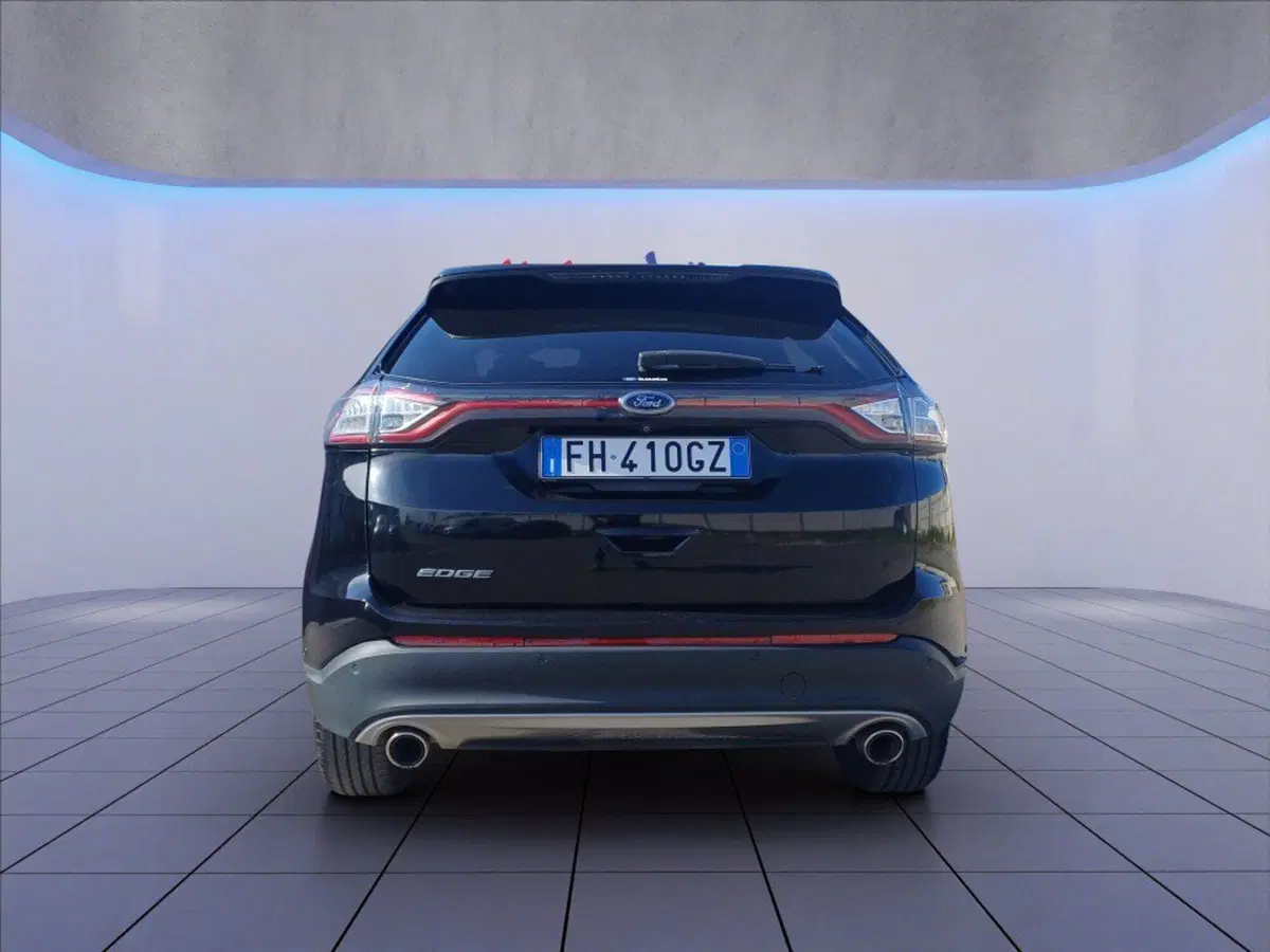 Ford Edge usata a Milano (11)