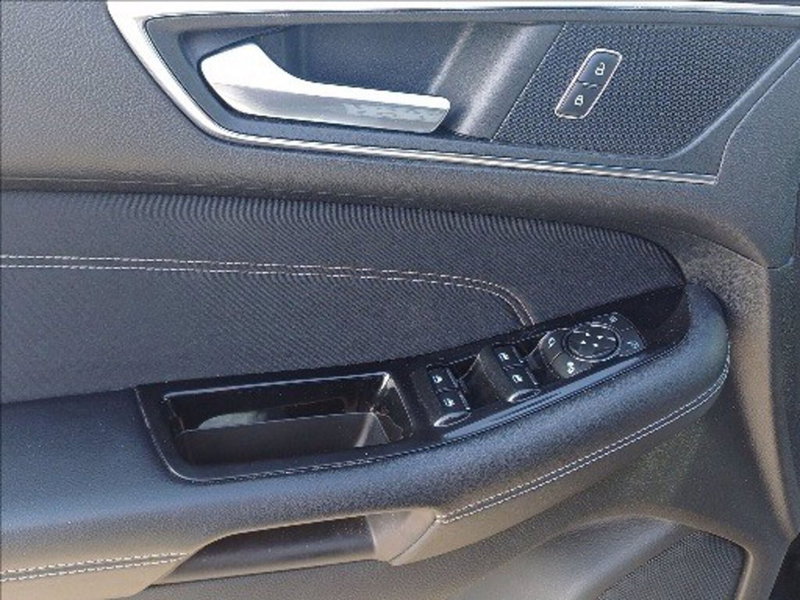 Ford Edge usata a Milano (20)