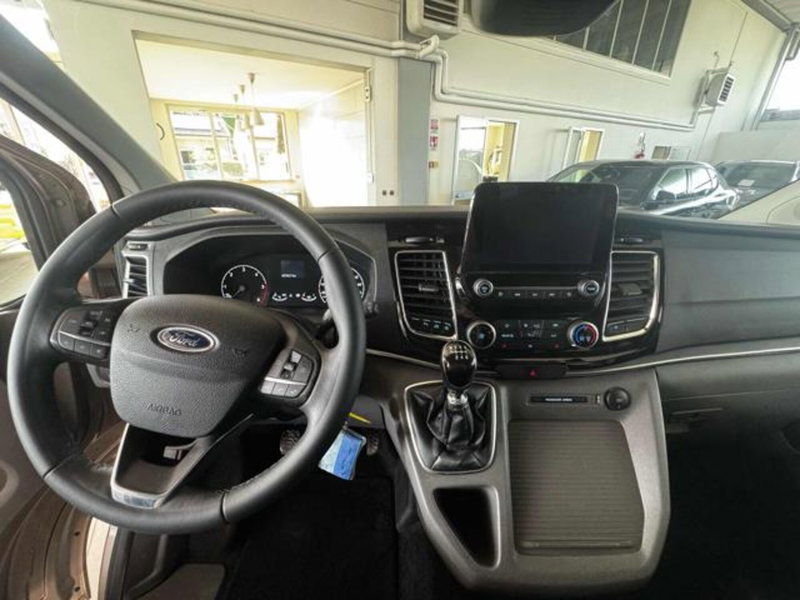 Ford Tourneo Custom usata a Bologna (9)