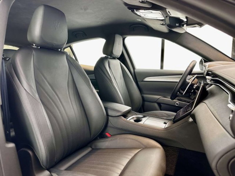 Maserati Grecale usata a Torino (13)