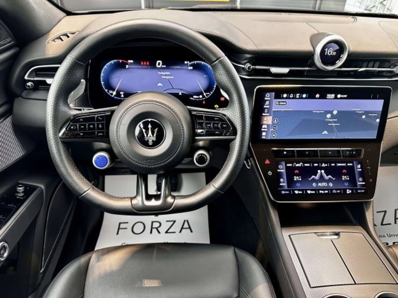 Maserati Grecale usata a Torino (14)