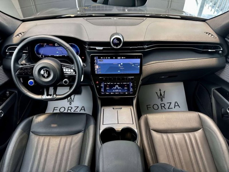 Maserati Grecale usata a Torino (15)