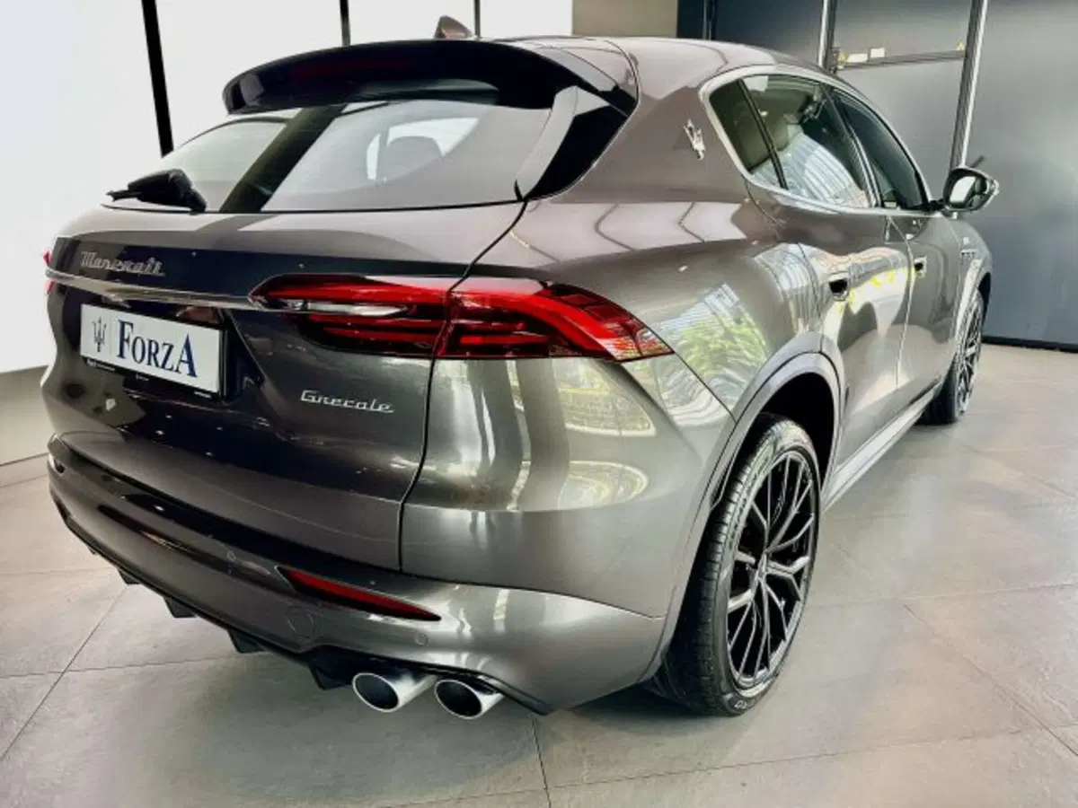 Maserati Grecale usata a Torino (6)