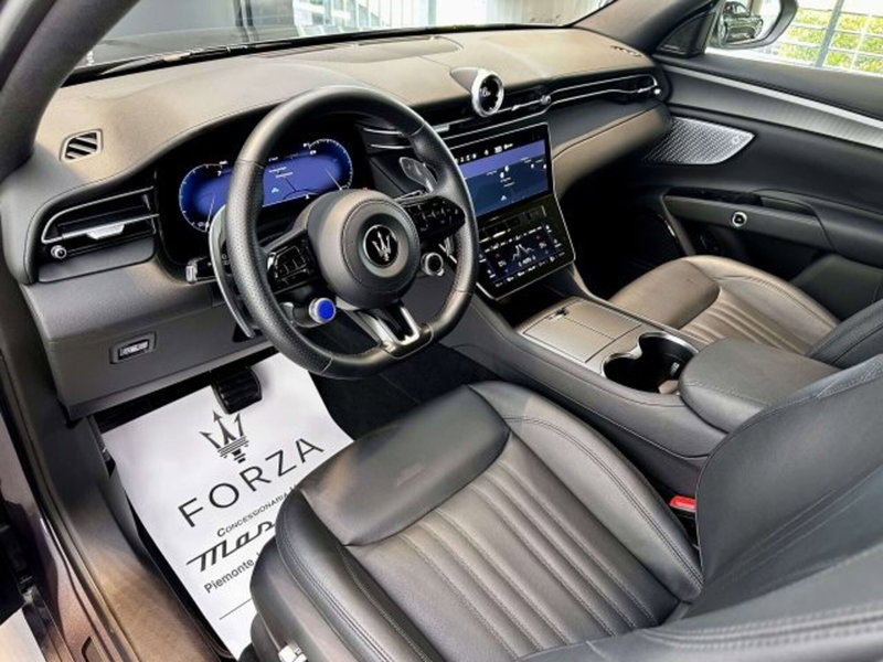 Maserati Grecale usata a Torino (9)