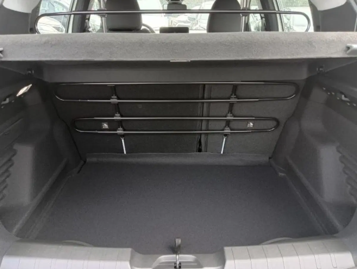 Jeep Avenger nuova a Brescia (15)